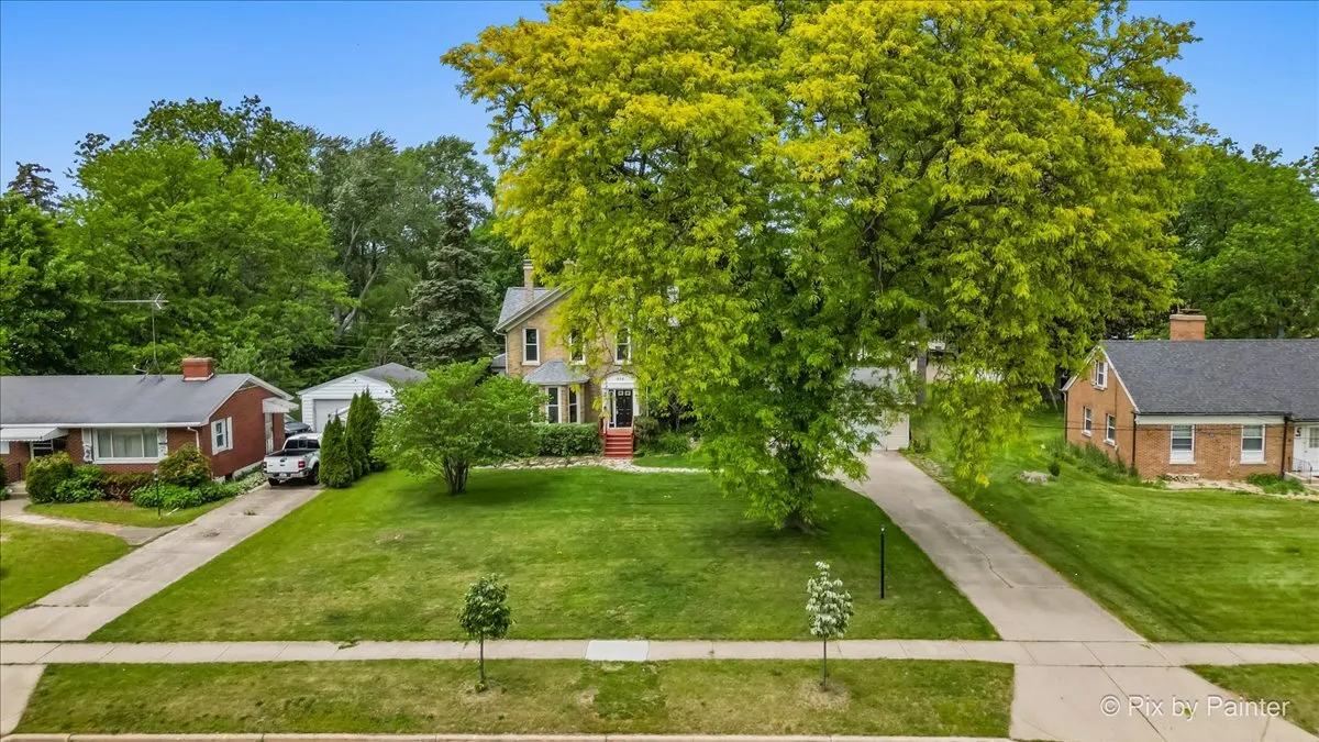 956 South Street IL