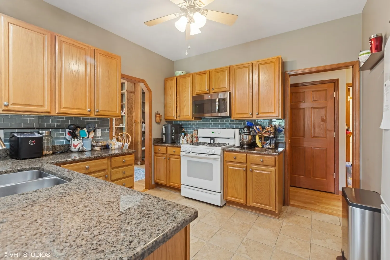 1724 Waverly Circle IL