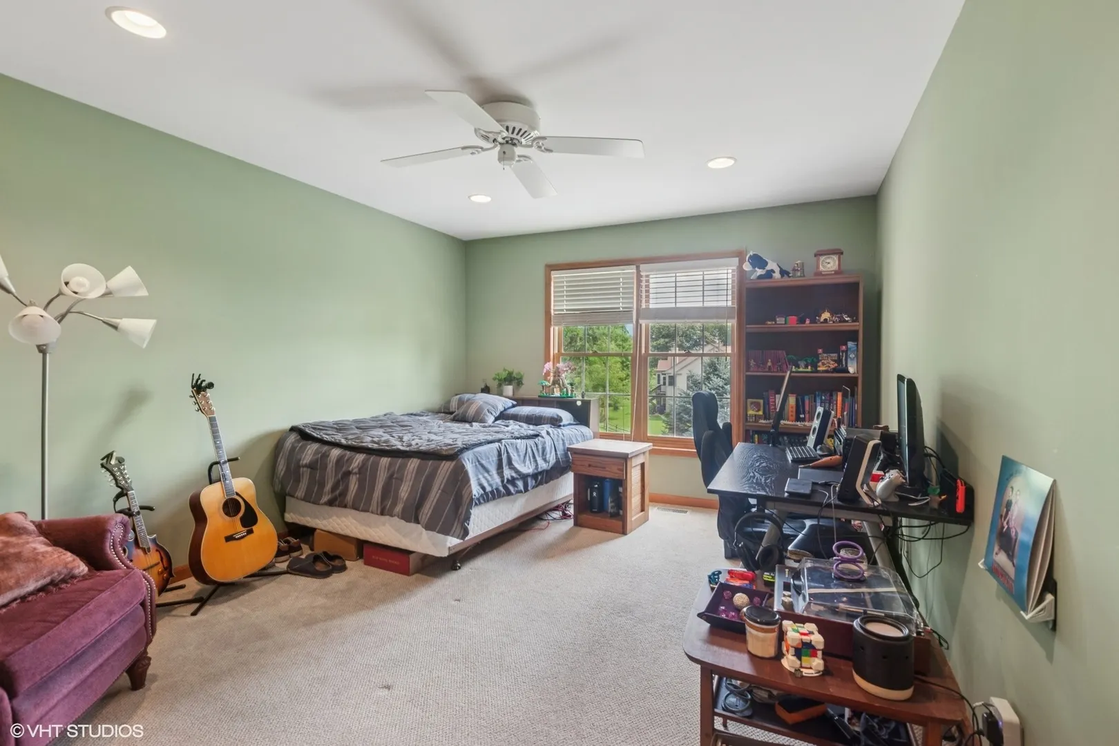 1724 Waverly Circle IL