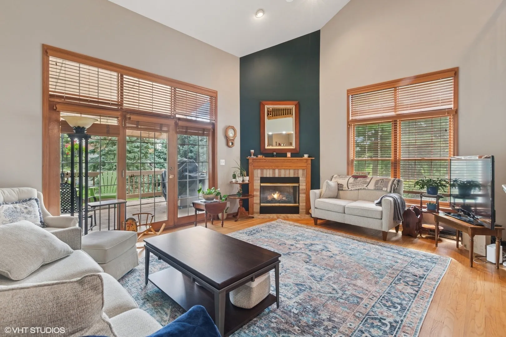1724 Waverly Circle IL