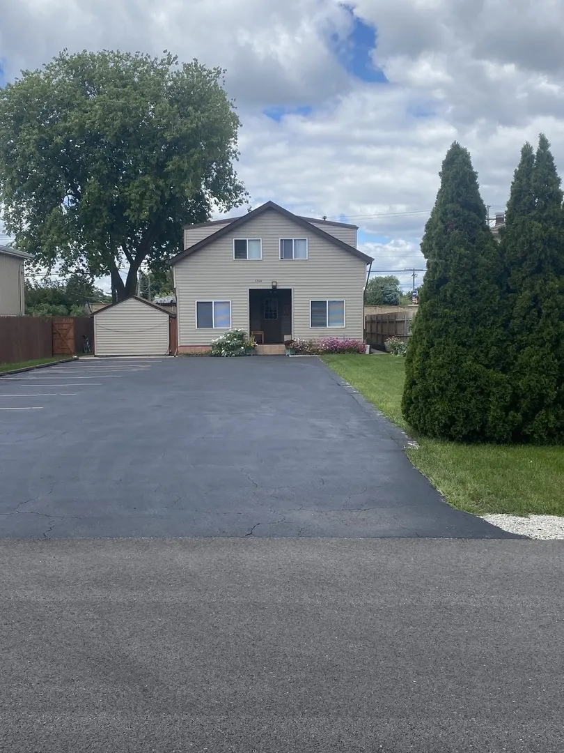 8304 S 79th Court IL