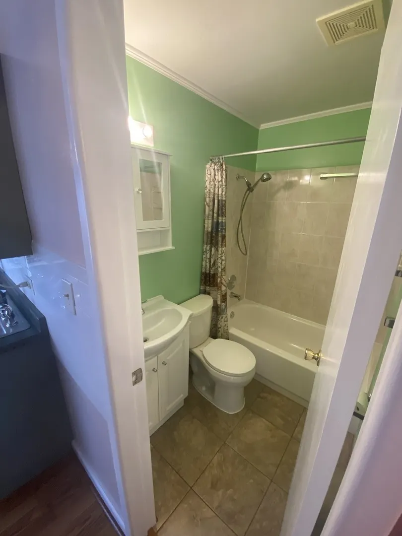 8304 S 79th Court IL