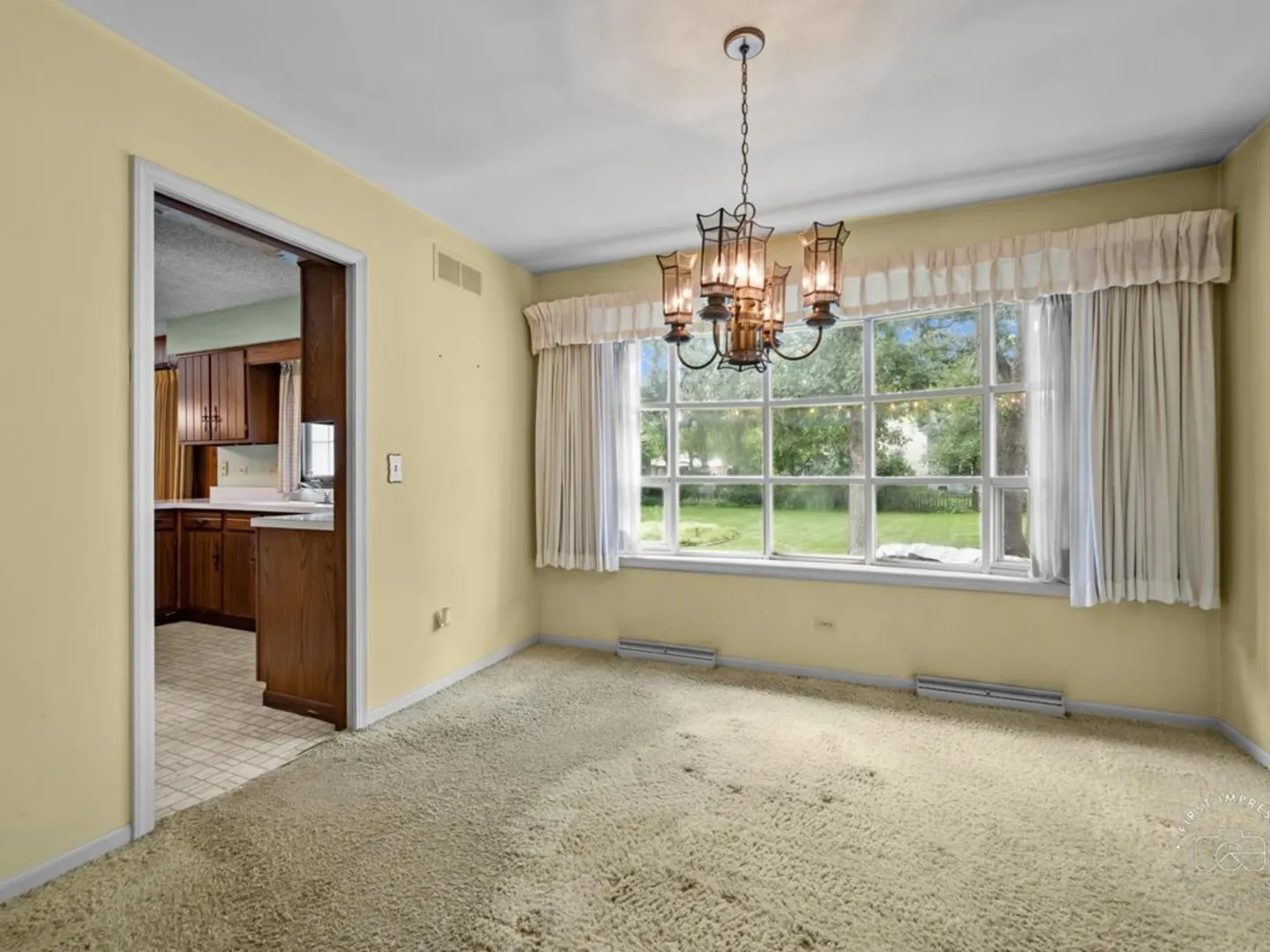186 Westgate Drive IL