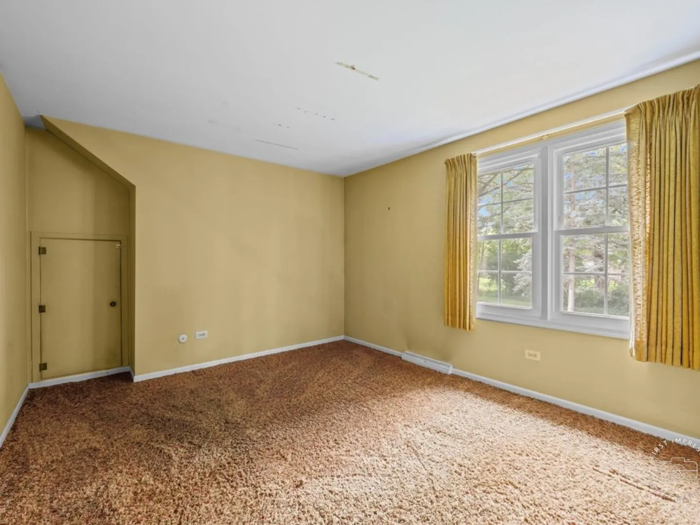 186 Westgate Drive IL