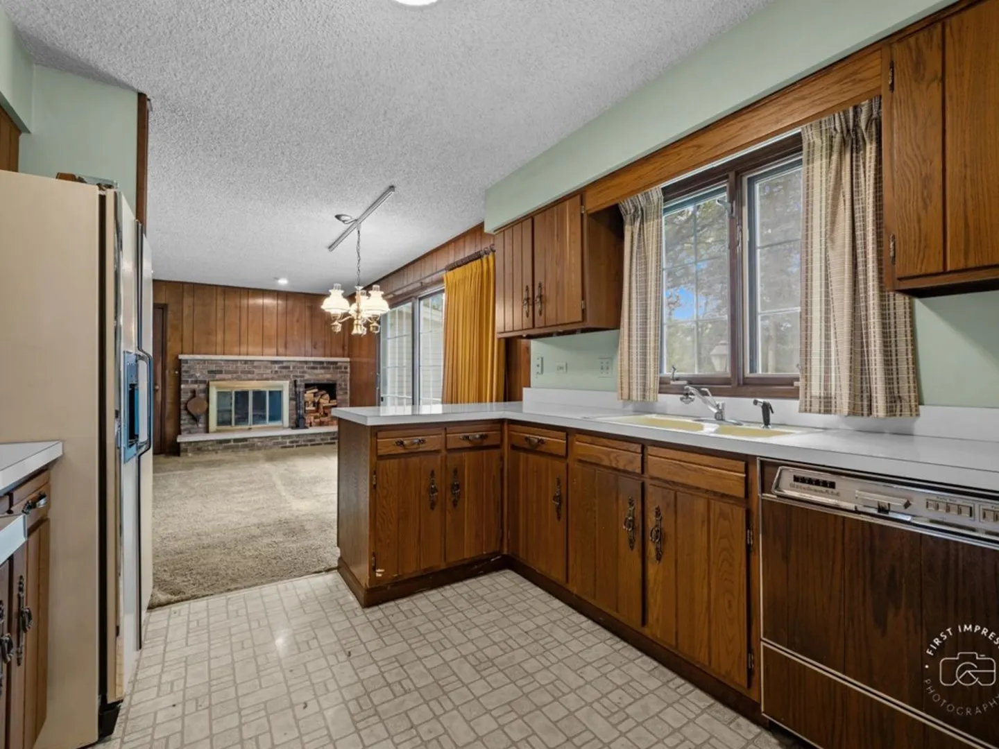 186 Westgate Drive IL