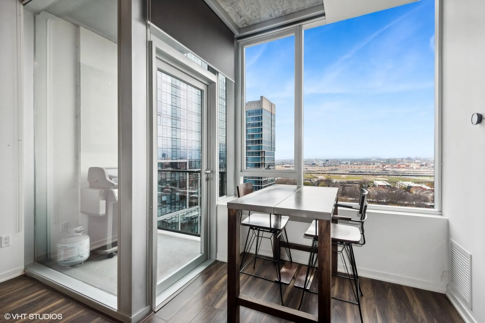 1345 S Wabash Avenue 1501 IL