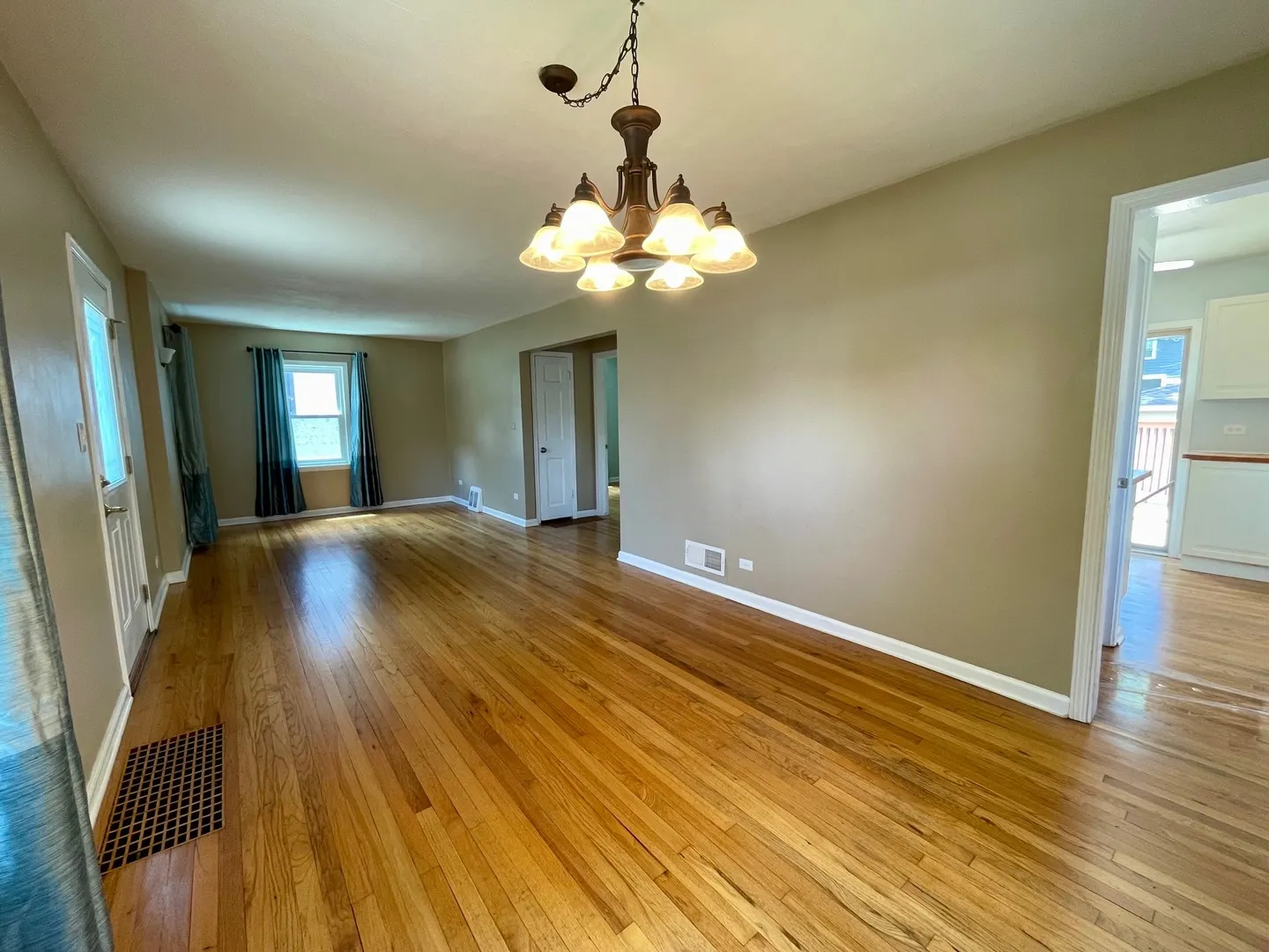 980 S Spring Road IL