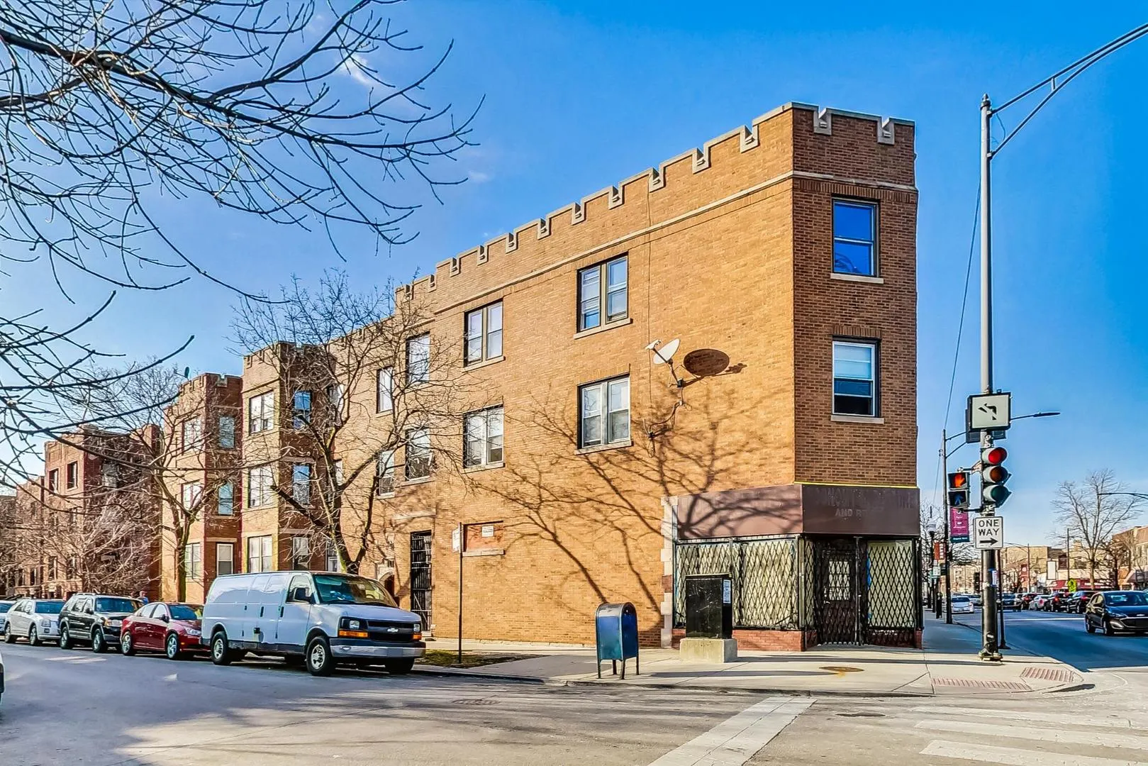 6600 N Clark Street IL