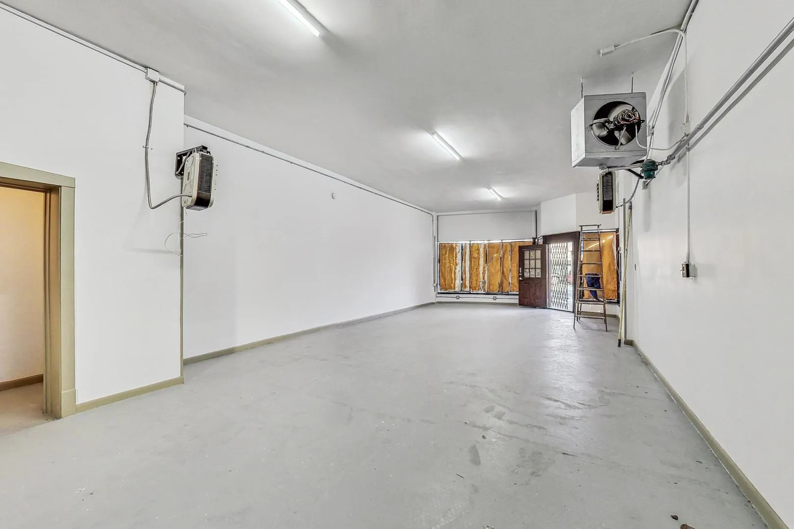 6600 N Clark Street IL