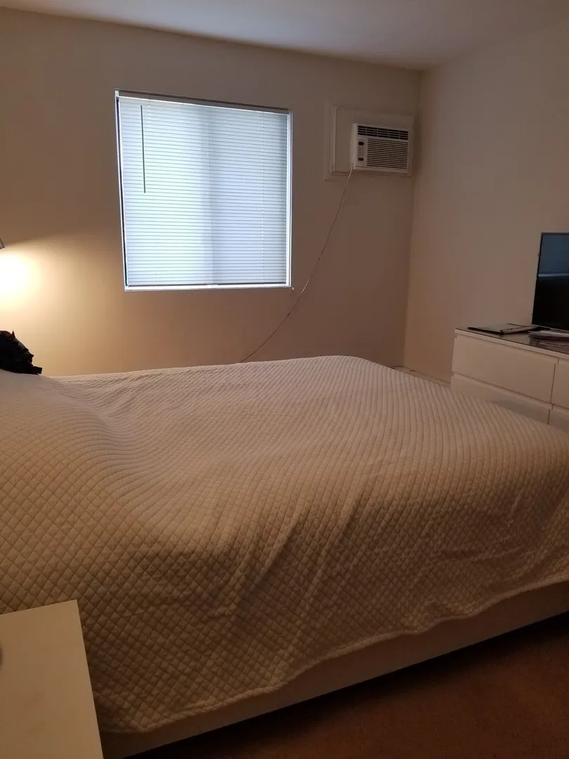 11 Parkside Court 6 IL