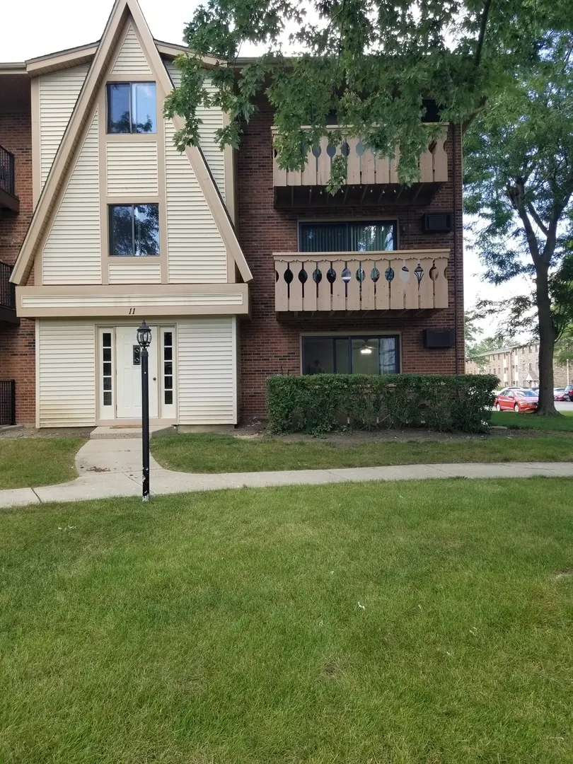 11 Parkside Court 6 IL
