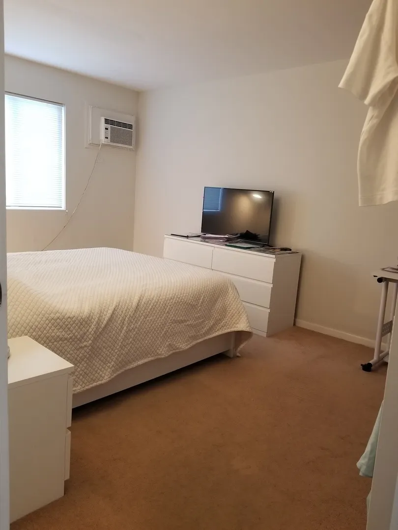 11 Parkside Court 6 IL