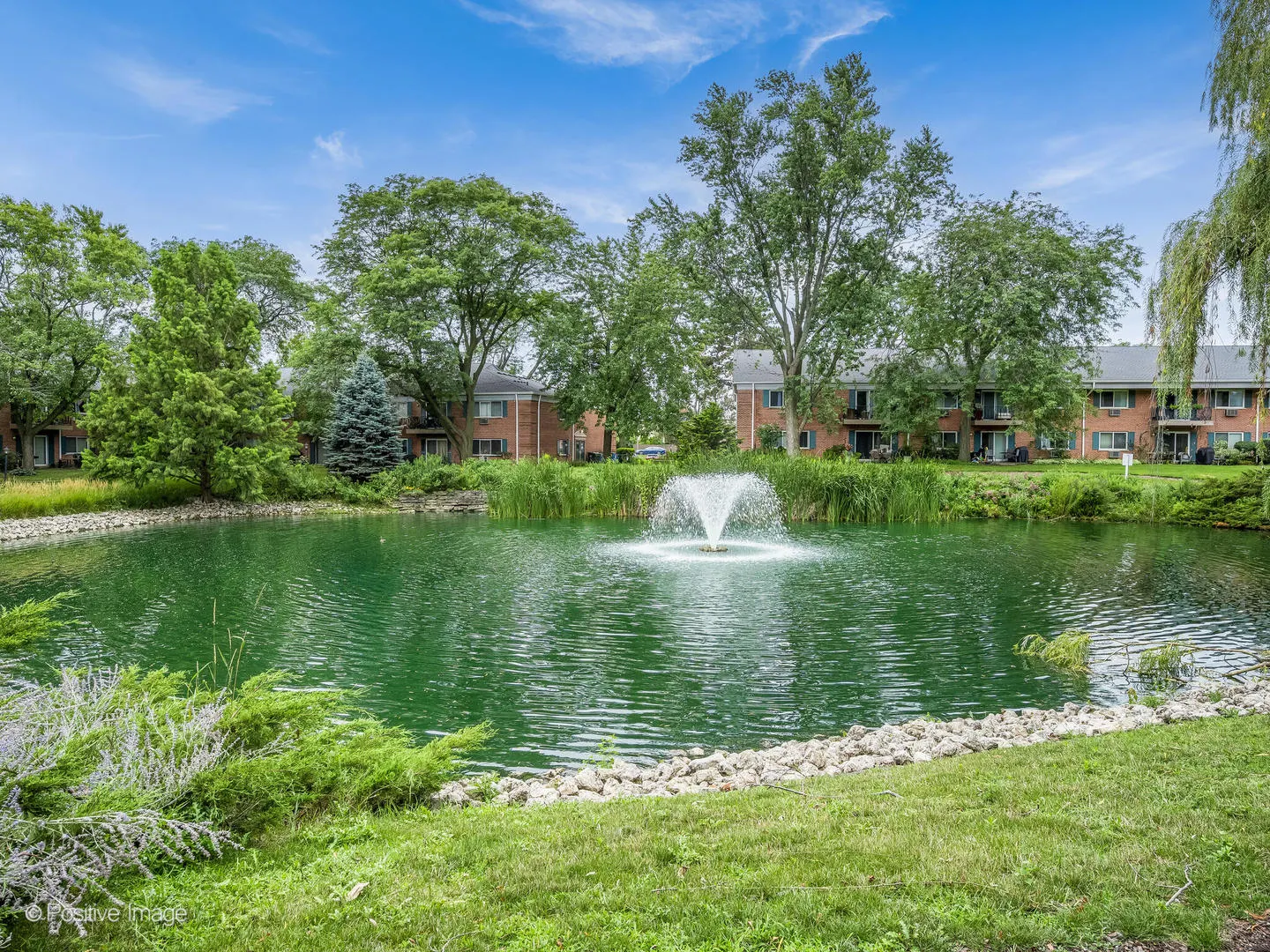 2407 S GOEBBERT Road G202 IL