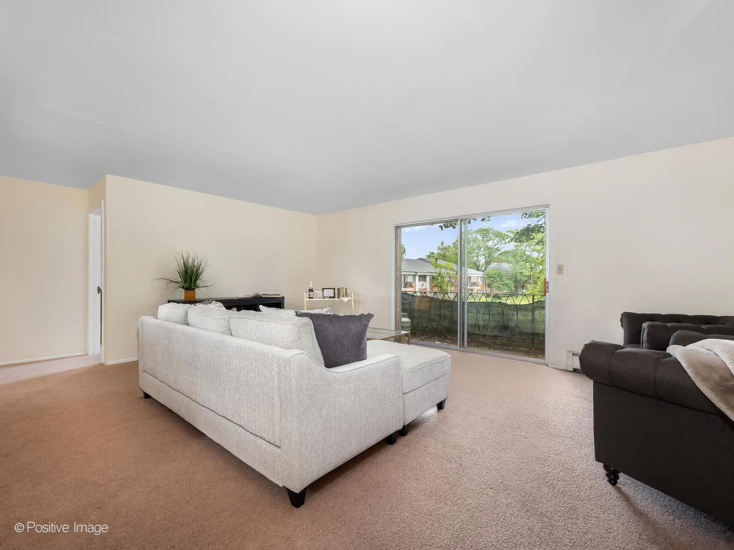 2407 S GOEBBERT Road G202 IL