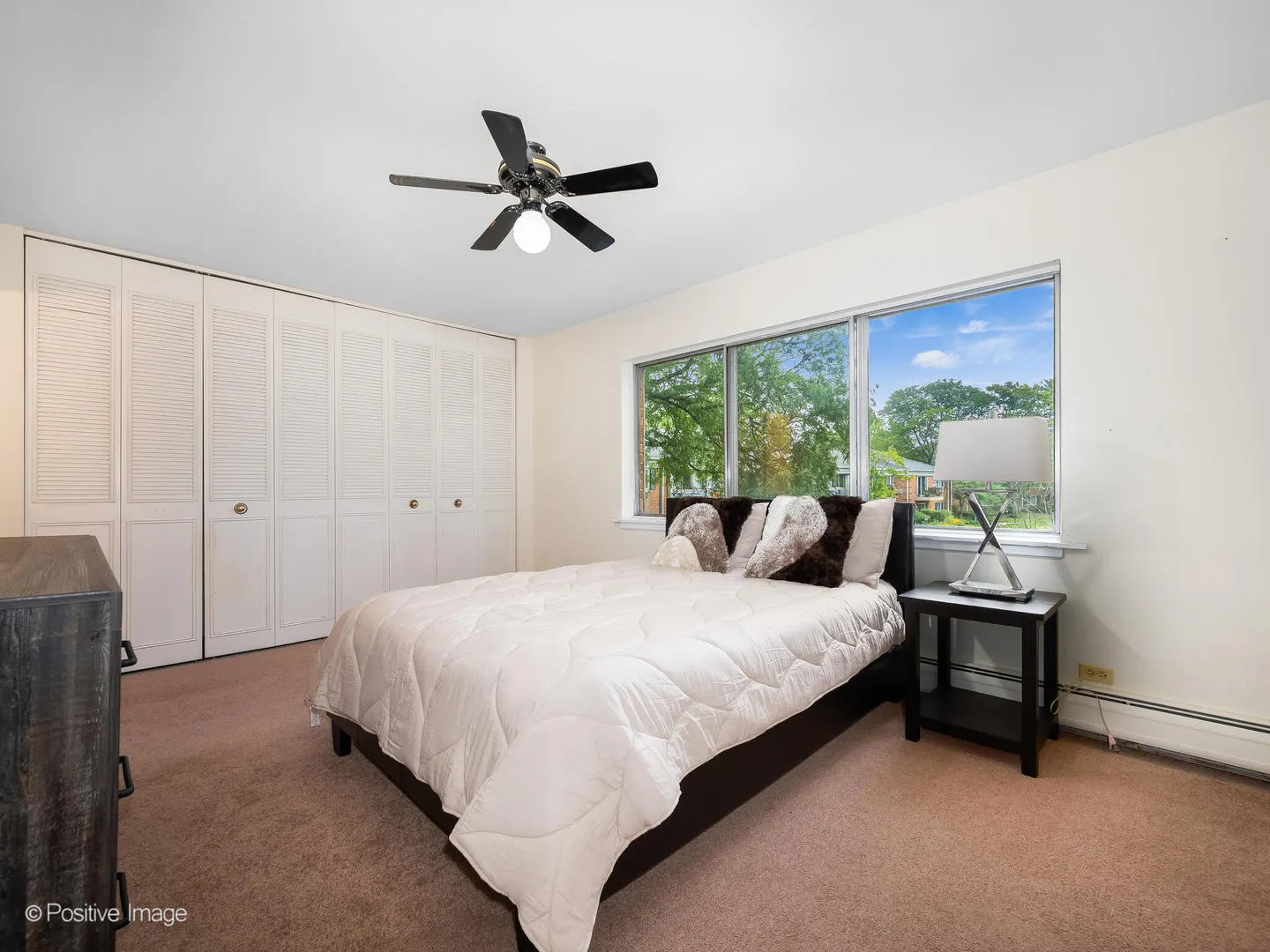 2407 S GOEBBERT Road G202 IL