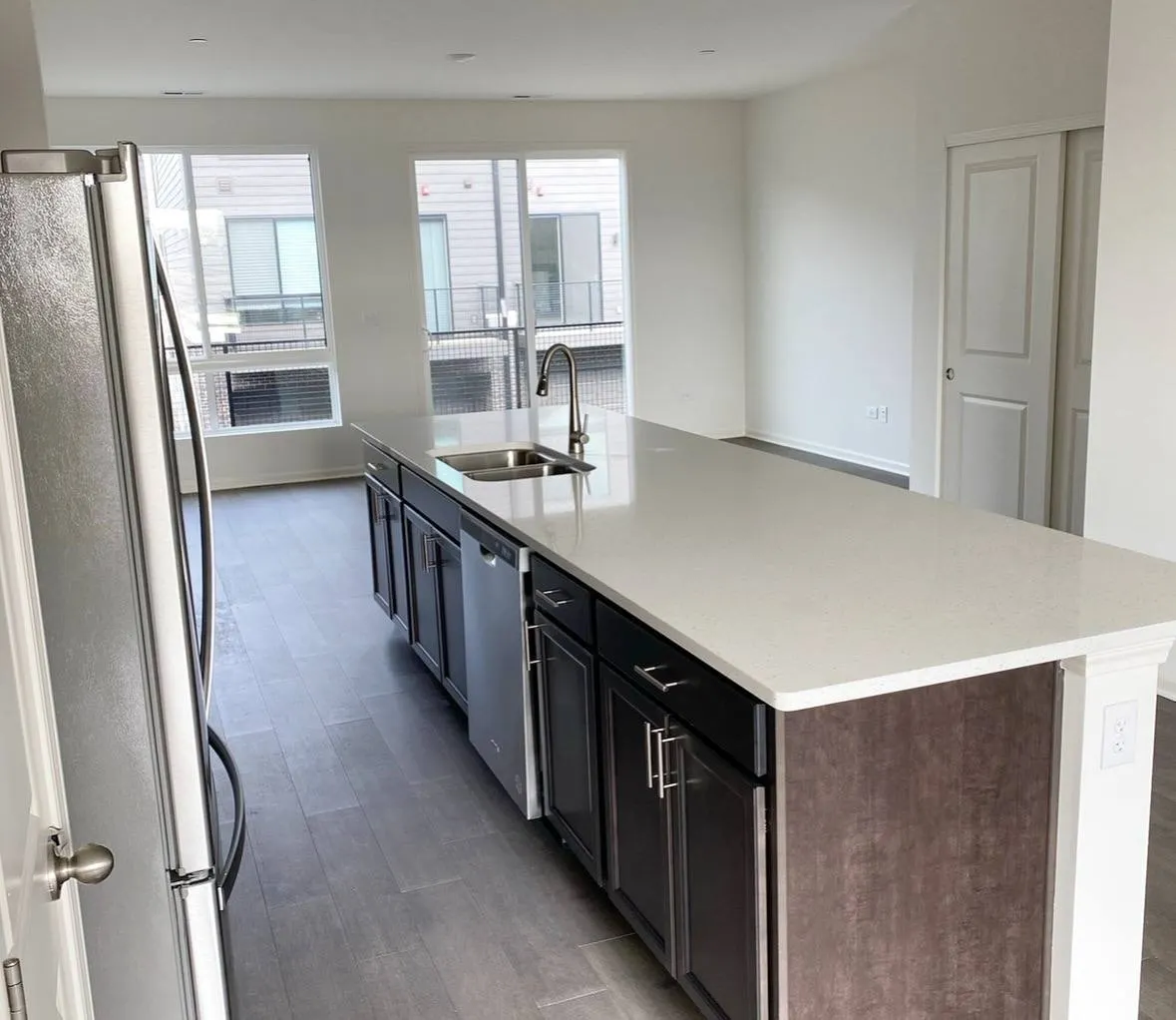 1300 Catalina Court IL