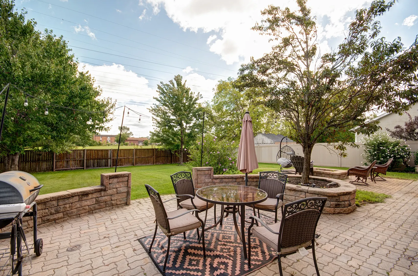 1014 Edgerton Drive IL