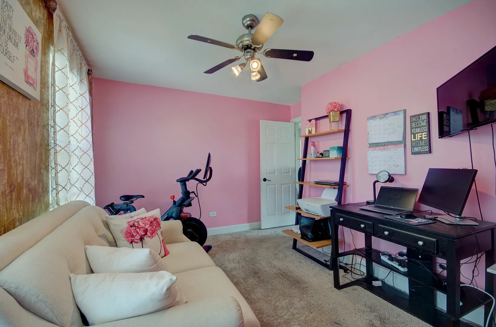1014 Edgerton Drive IL