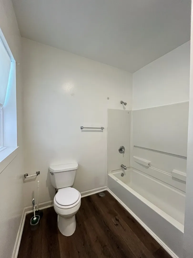 307 N Herkimer Street 2-R IL