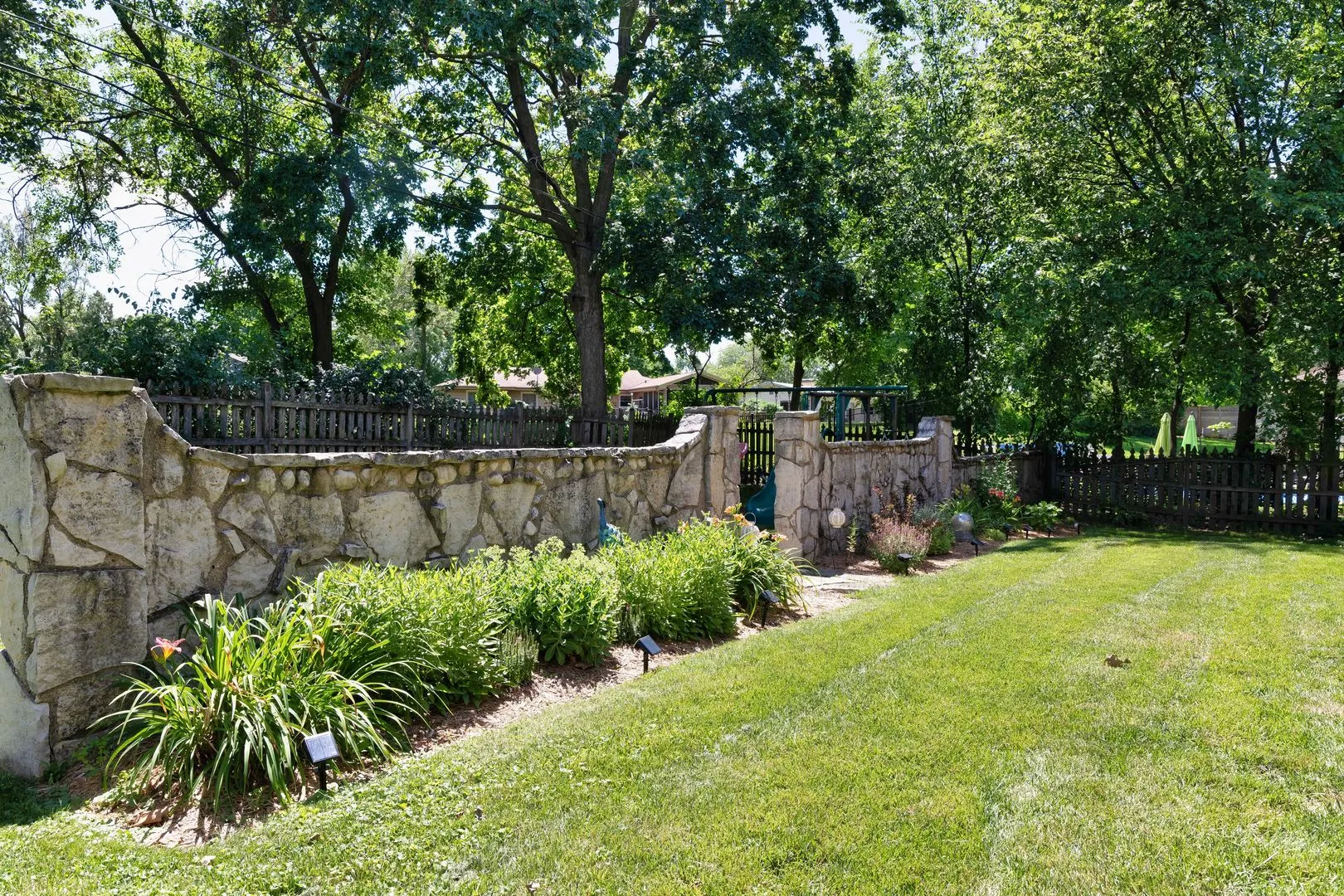 323 W Crystal Lake Avenue IL