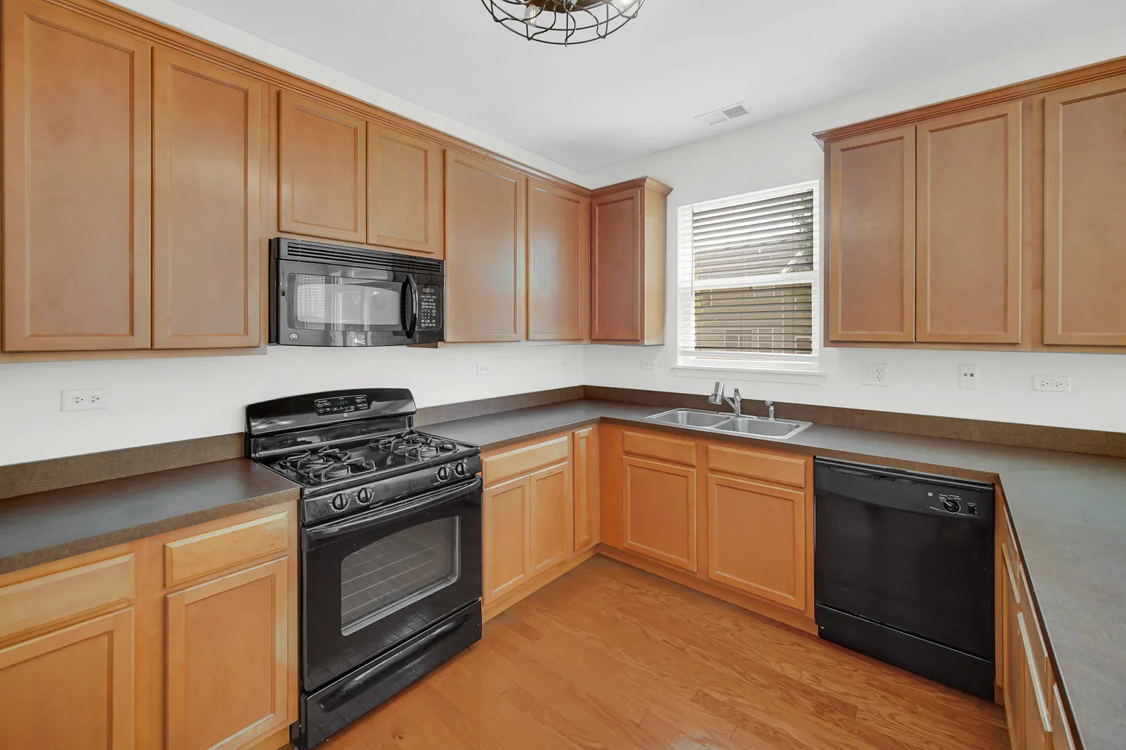 1243 Waverly Drive IL