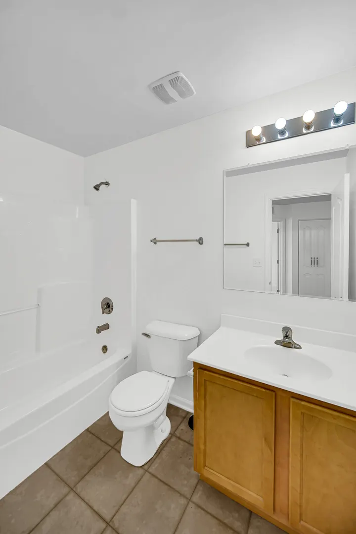 1243 Waverly Drive IL