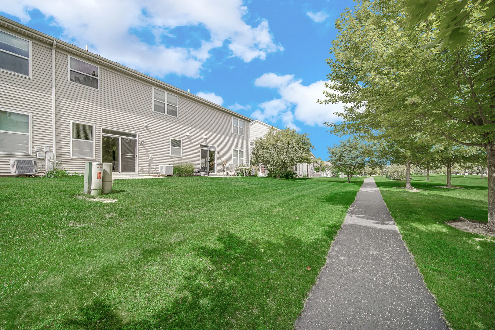 1243 Waverly Drive IL
