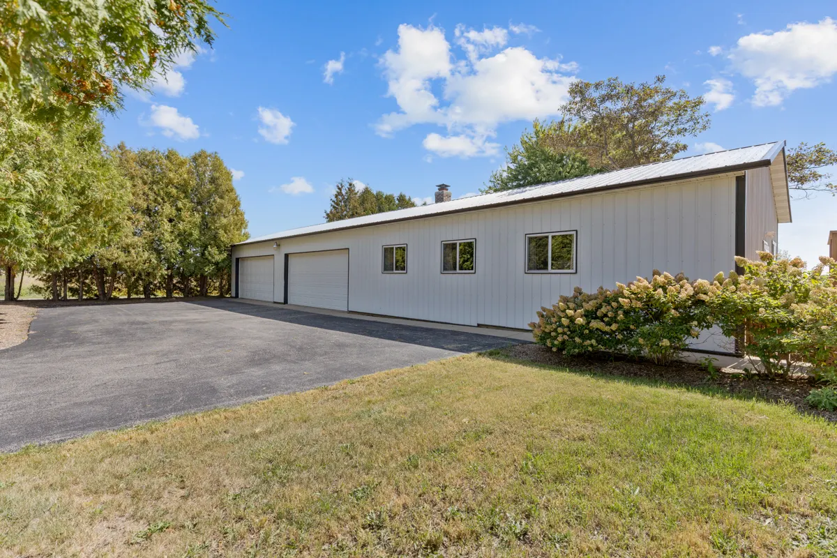 21303 Harmony Road IL