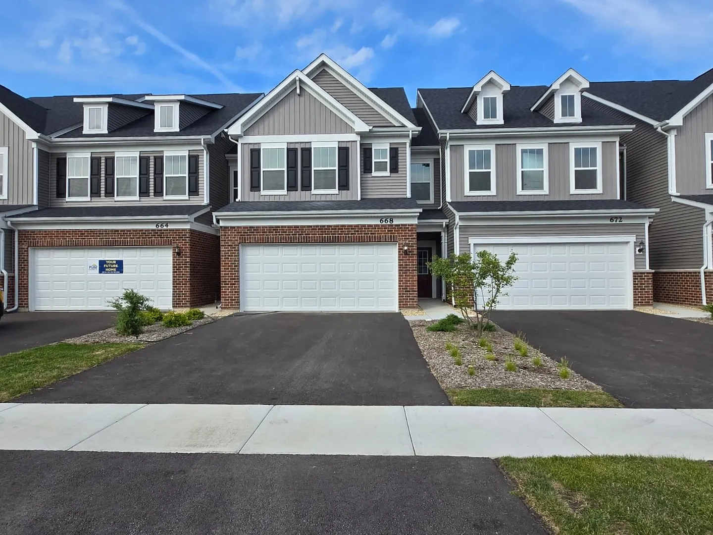 668 Switchgrass Way 58004 IL