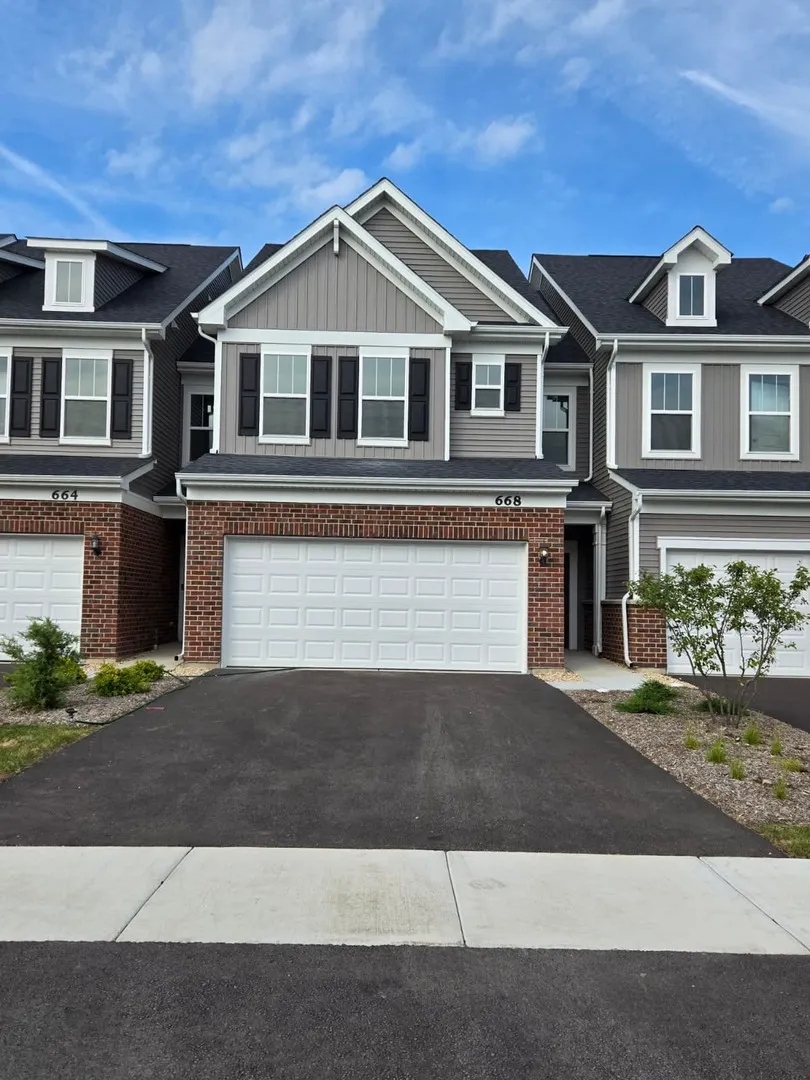 668 Switchgrass Way 58004 IL