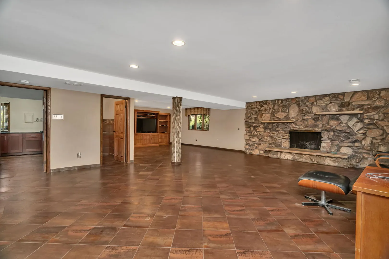 8134 Uxbridge Drive IL