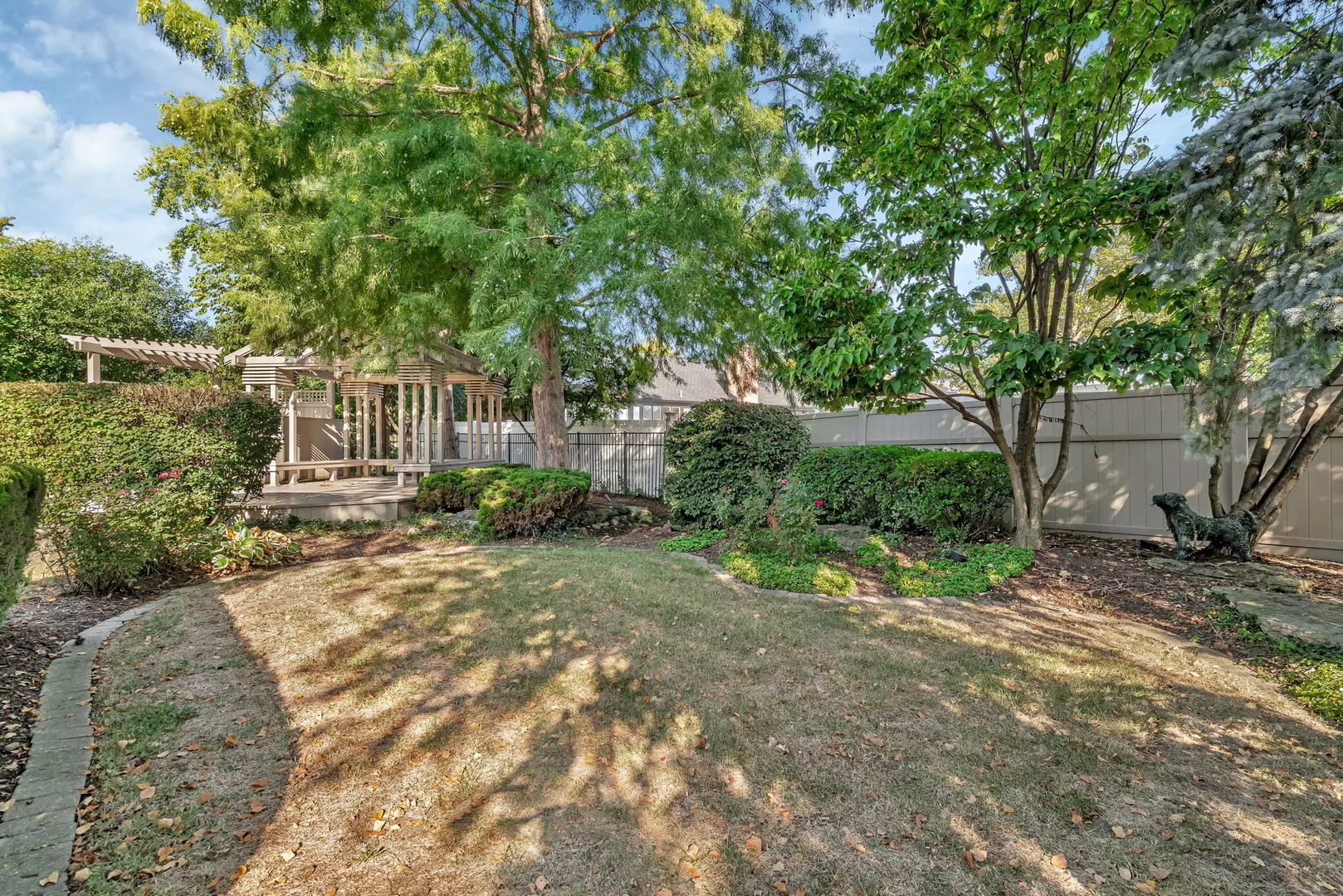 8134 Uxbridge Drive IL