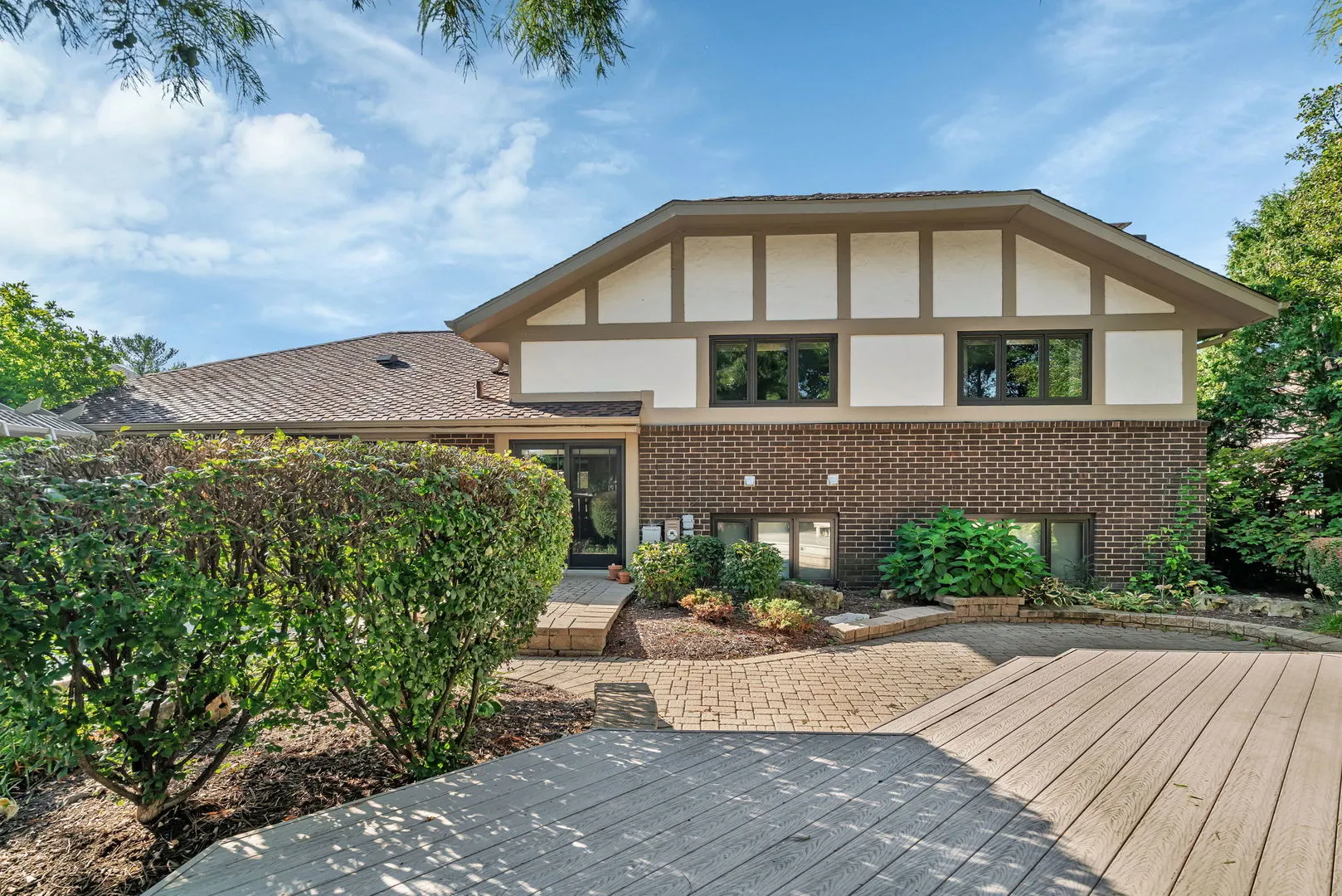 8134 Uxbridge Drive IL