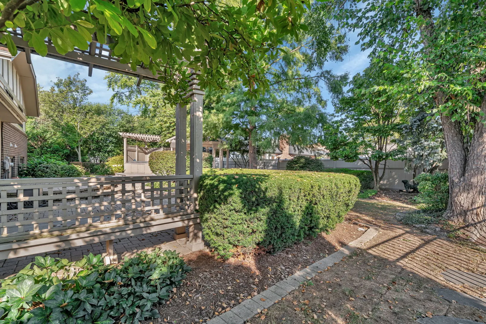 8134 Uxbridge Drive IL