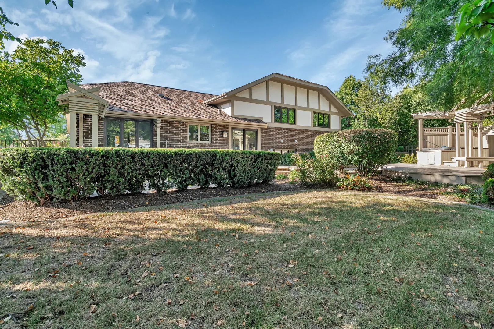 8134 Uxbridge Drive IL