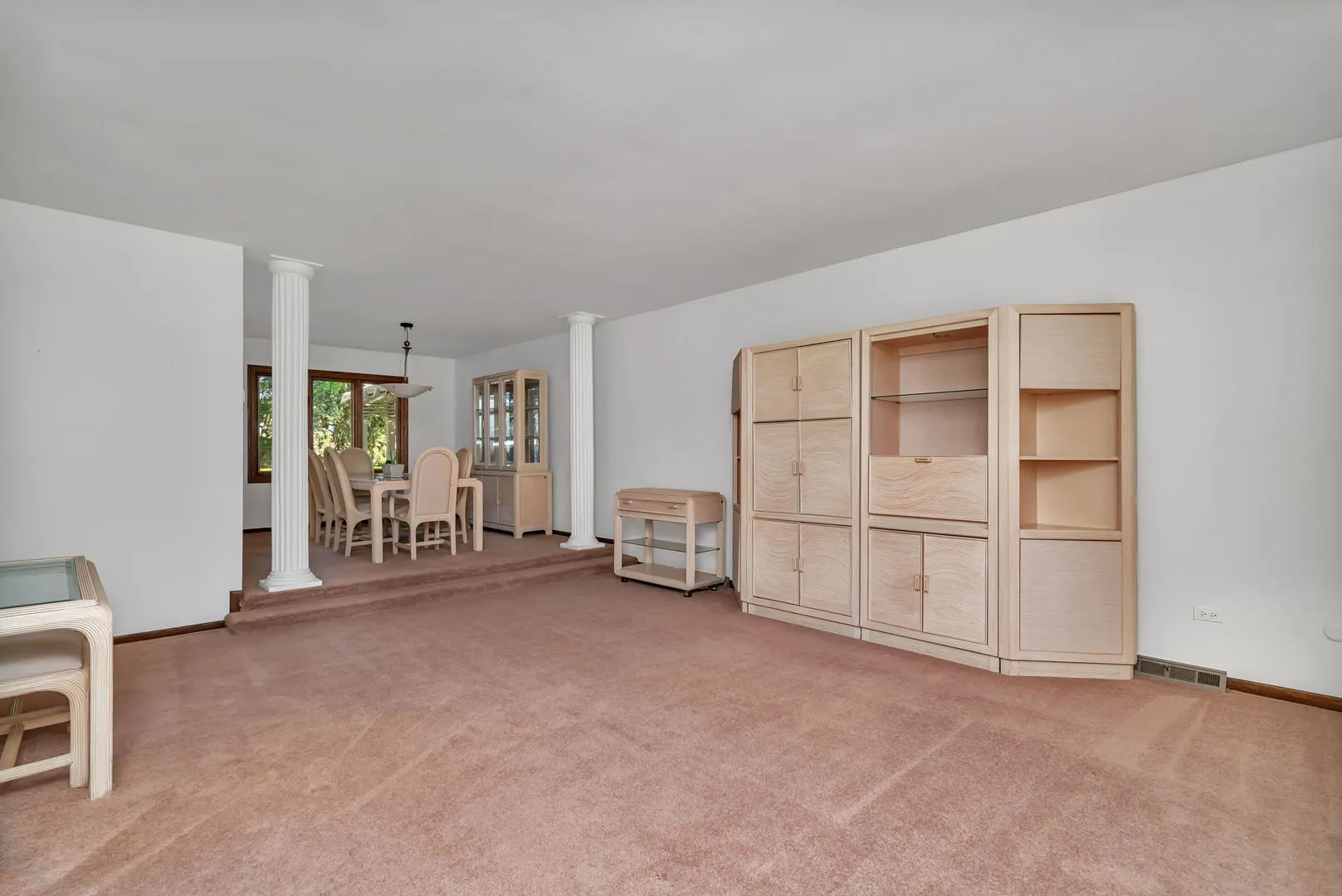 8134 Uxbridge Drive IL