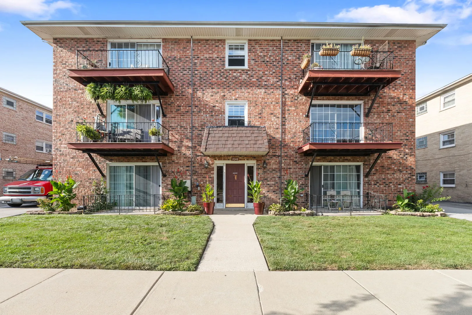 7048 Oconnell Drive 2E IL