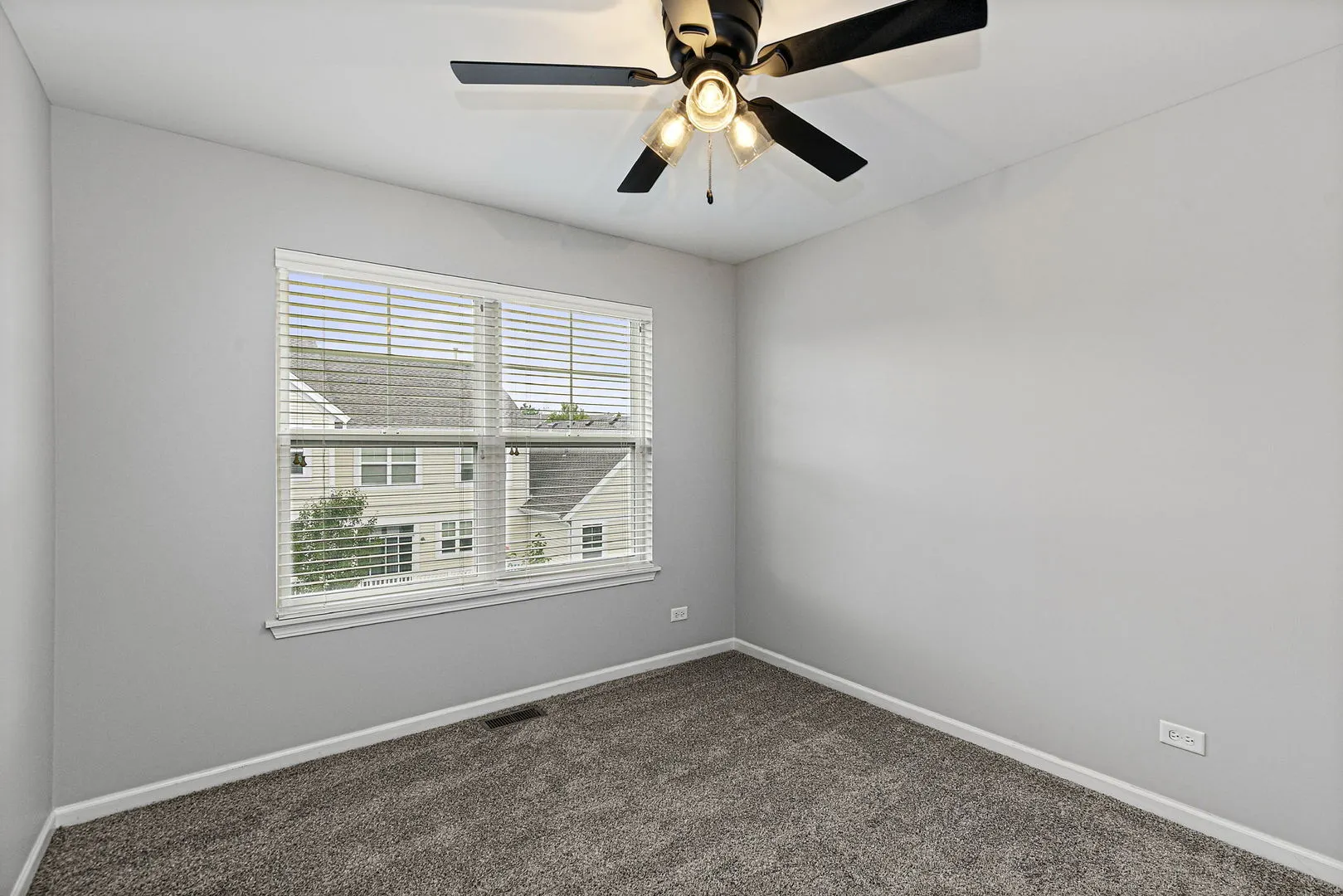 35 Veneto Court IL