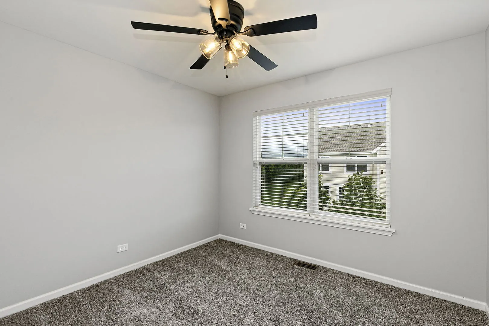 35 Veneto Court IL