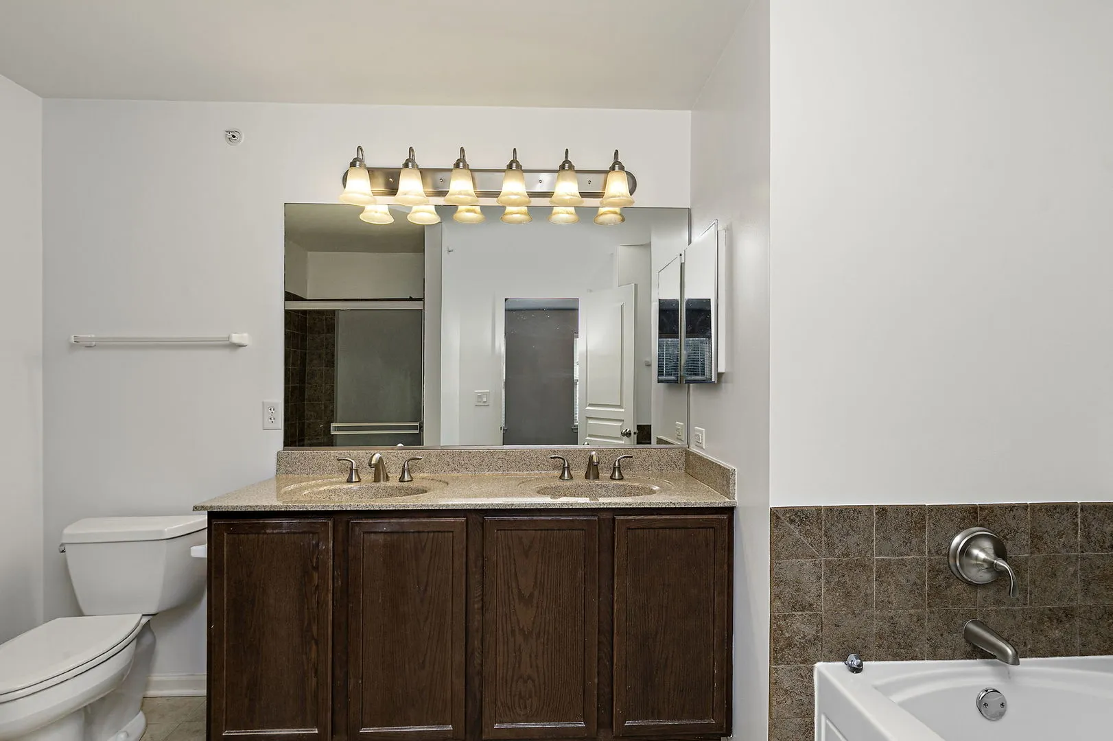 35 Veneto Court IL