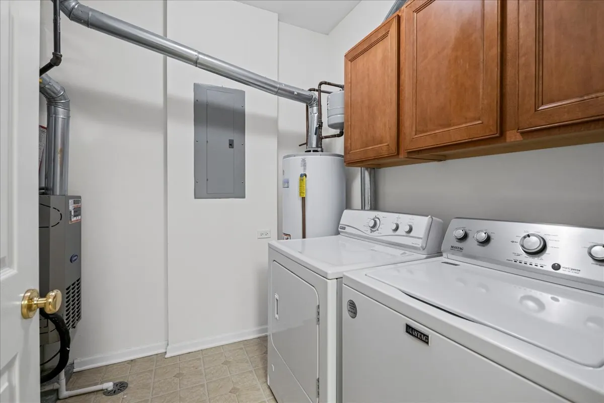 4212 Savoy Lane IL