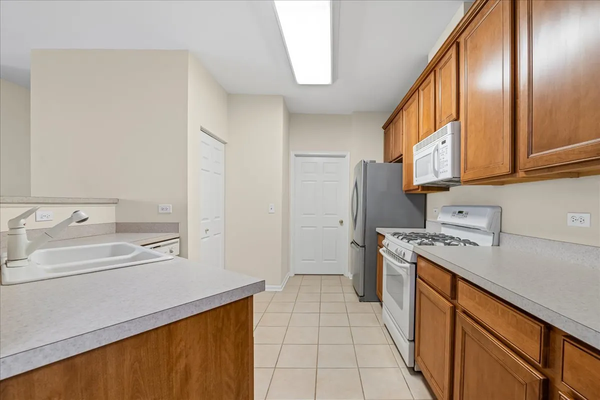 4212 Savoy Lane IL