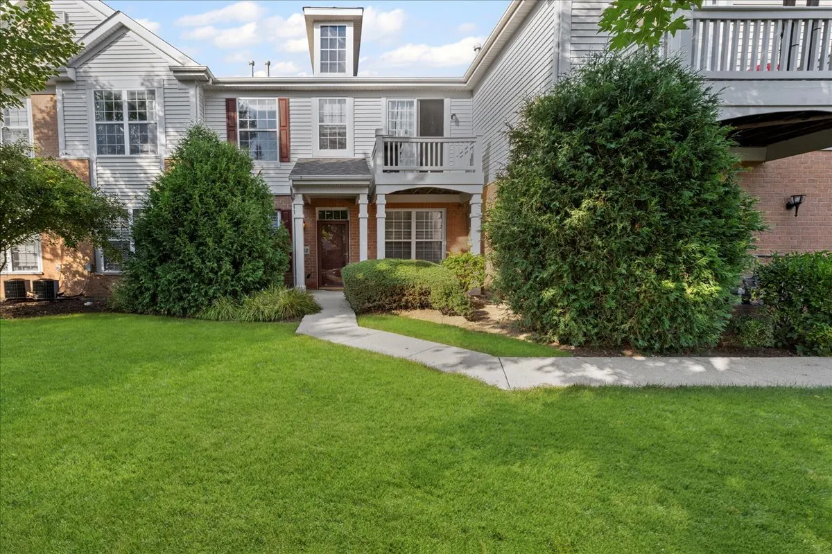 4212 Savoy Lane IL