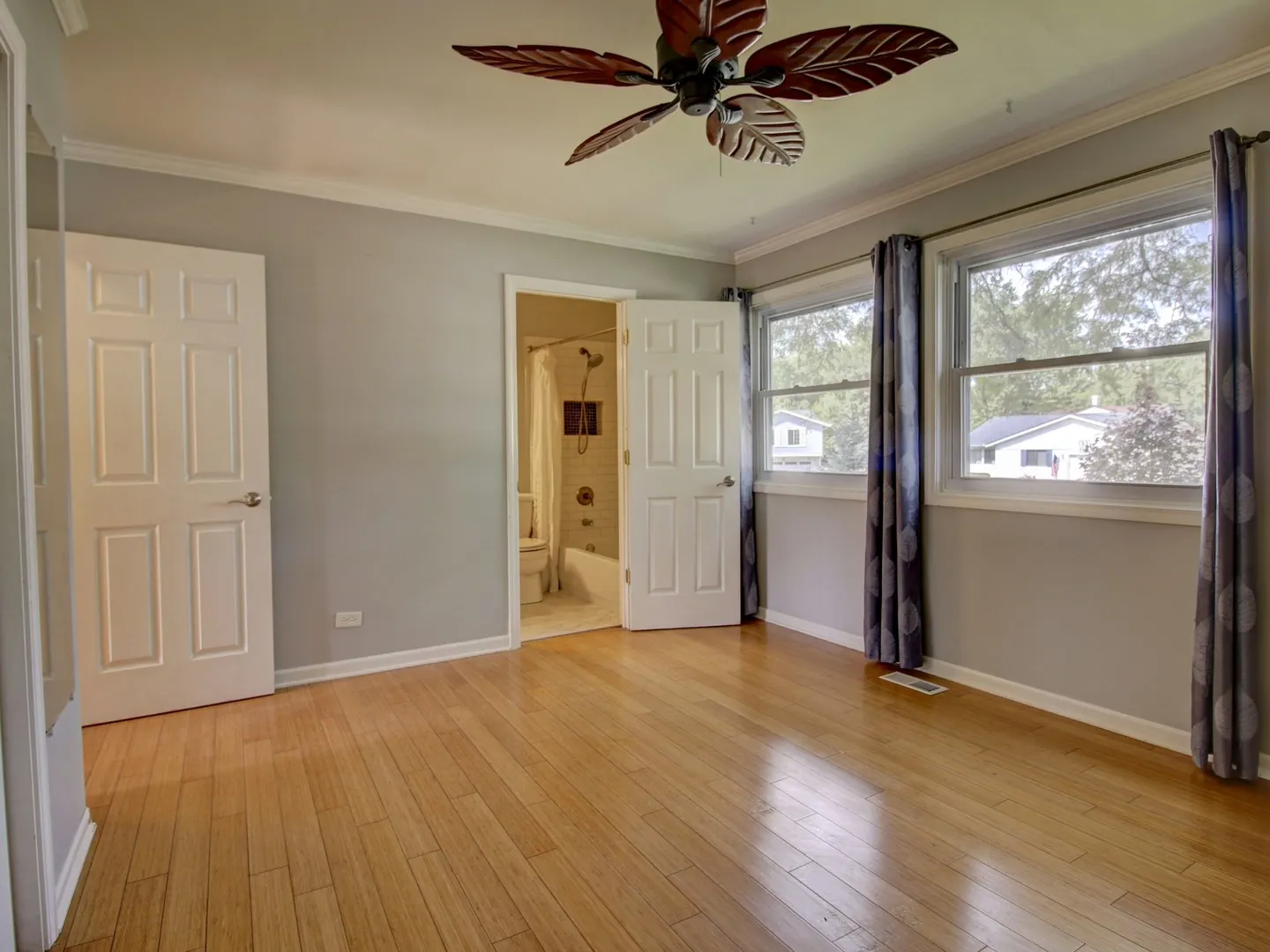 30W111 Glenhurst Court IL