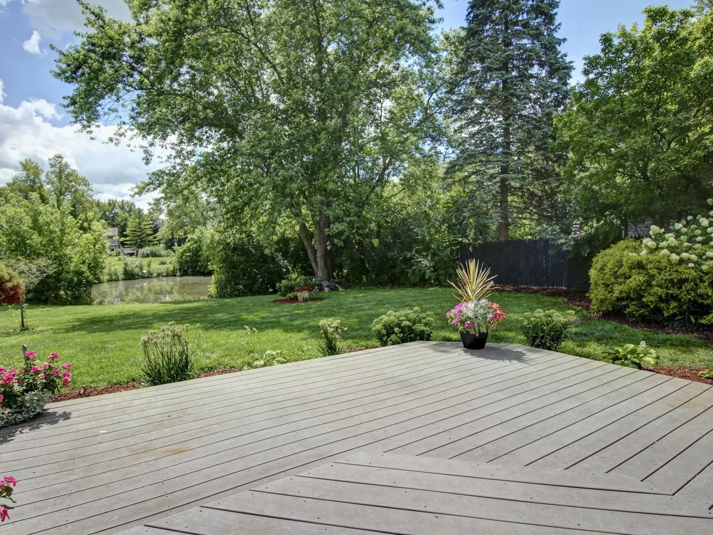 30W111 Glenhurst Court IL