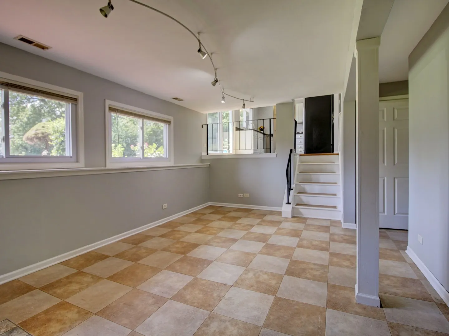 30W111 Glenhurst Court IL