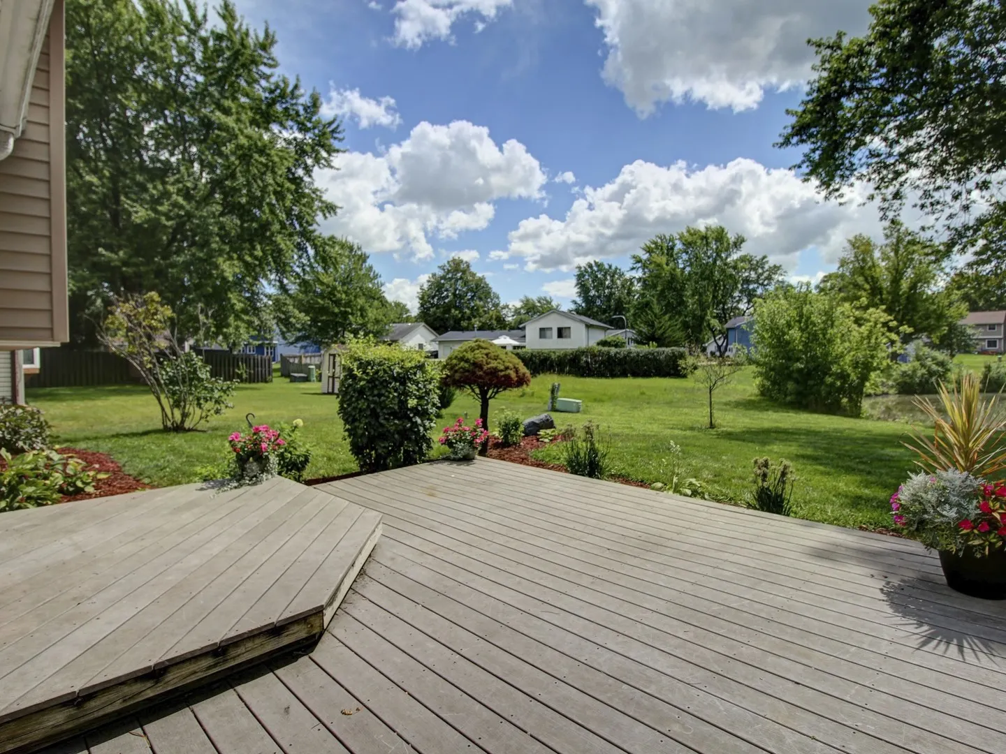 30W111 Glenhurst Court IL
