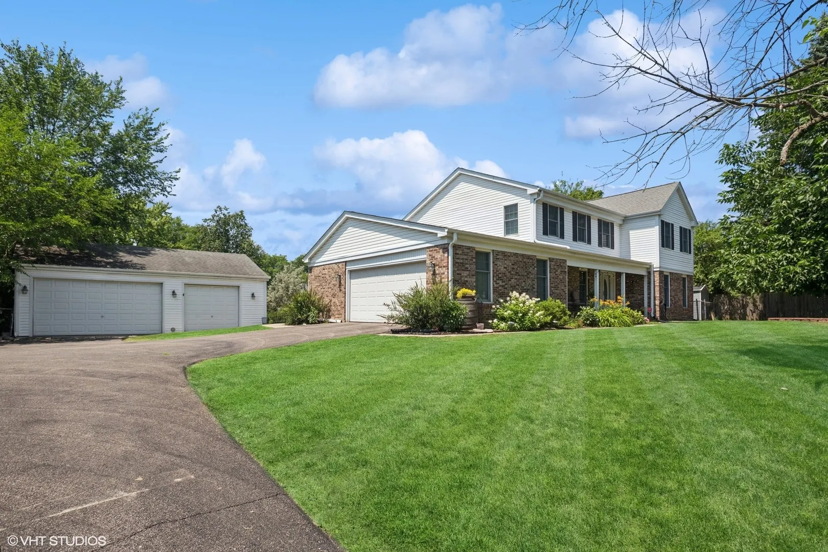 523 N Ela Road IL