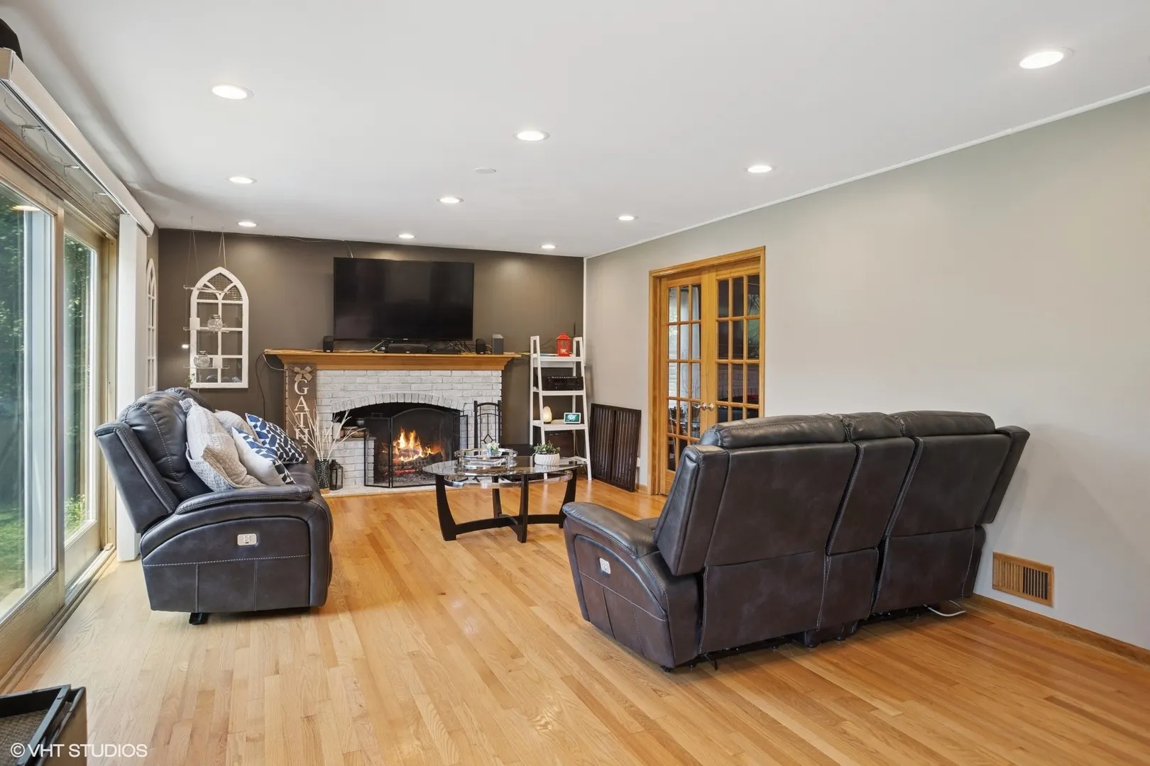 523 N Ela Road IL