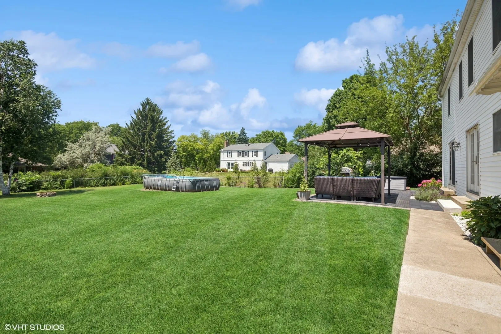 523 N Ela Road IL